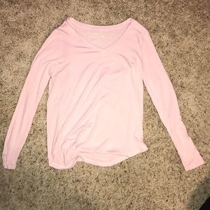 V- neck long sleeve shirt